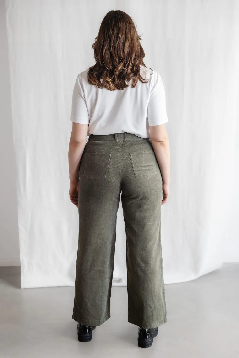 Jyoti - Fair Works Tushar pantaloni velluto pistacchio