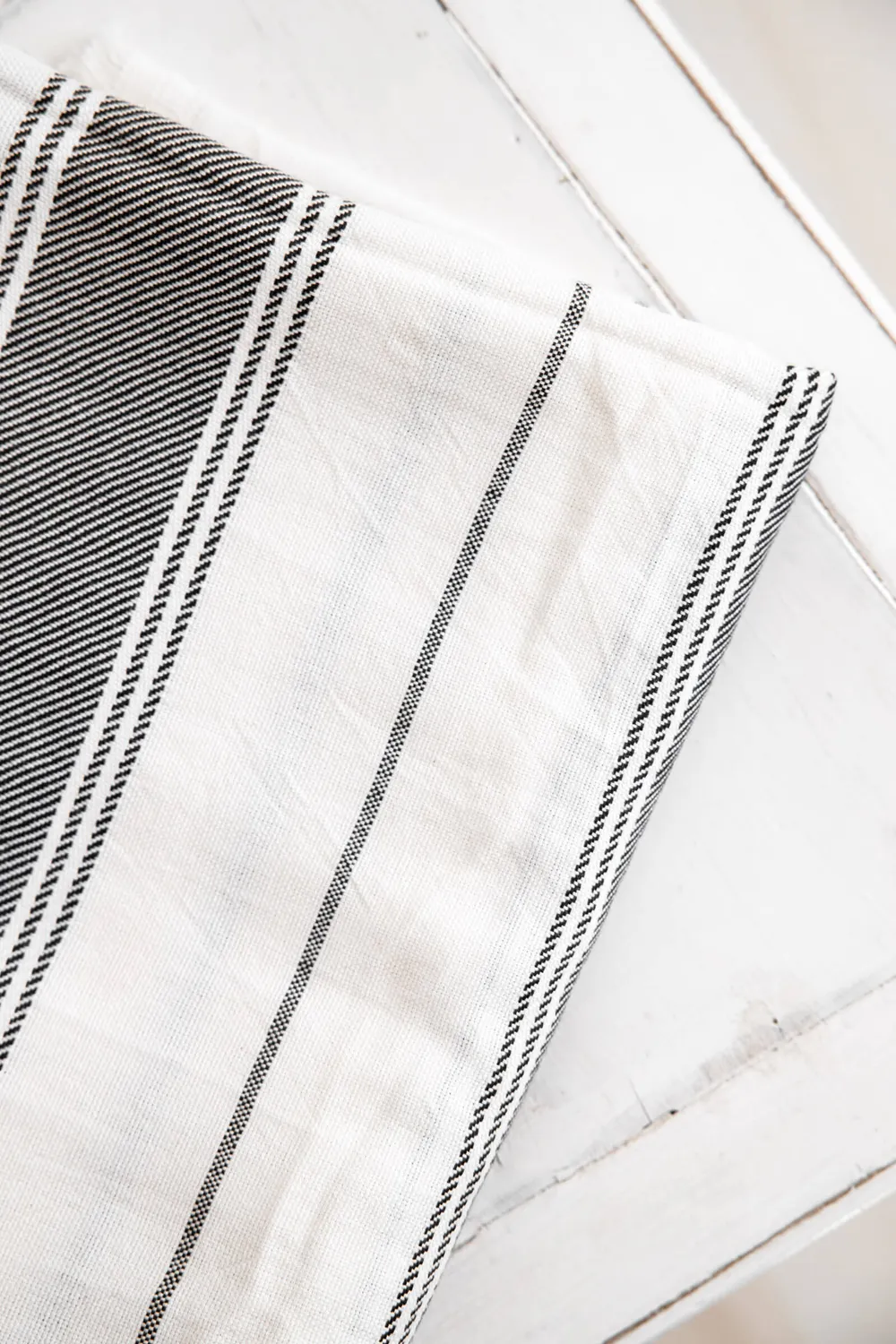 Jyoti Suhany coperta nero bianco cotone