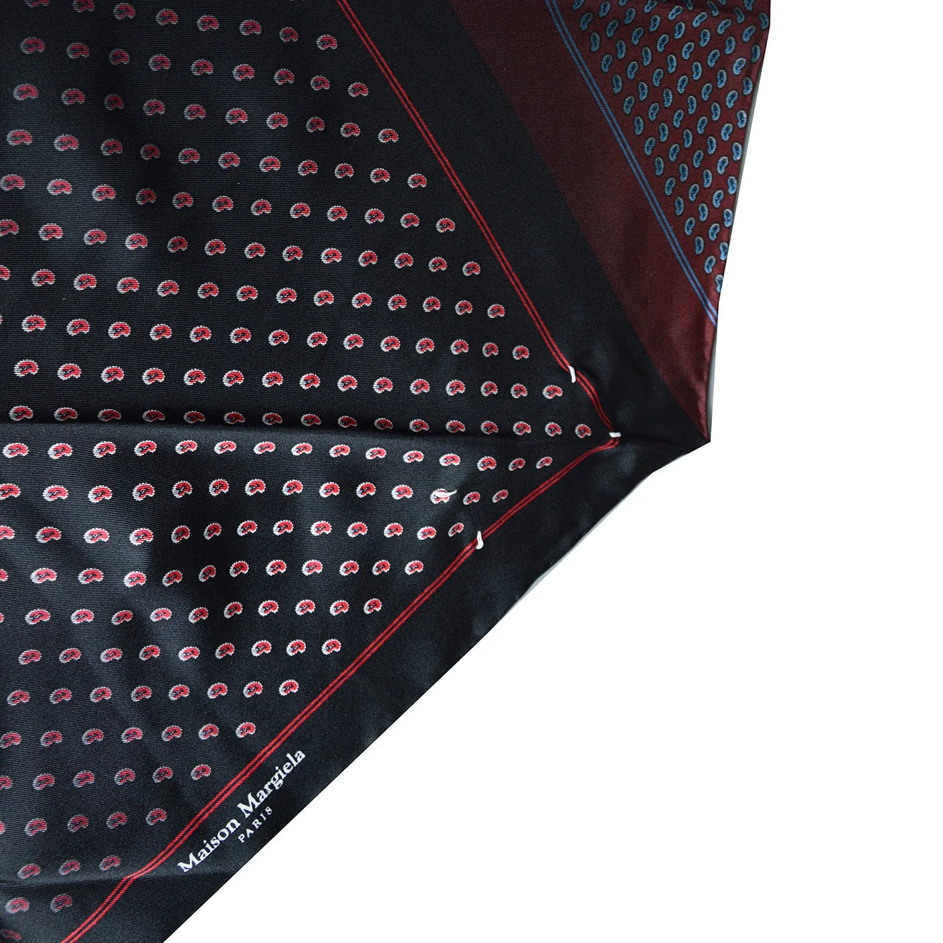 Maison Margiela S50TE0125M36063 foulard nero bordeaux
