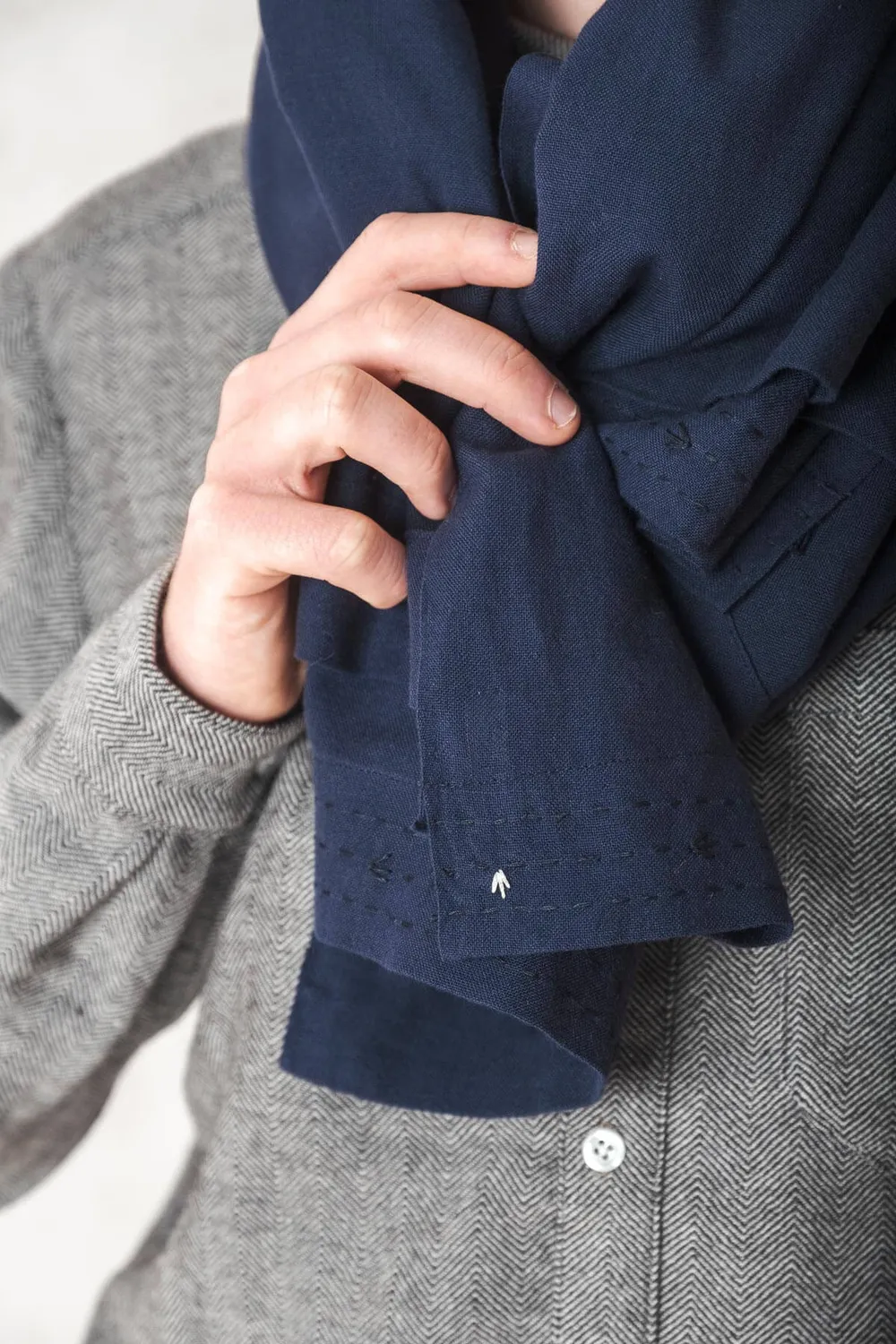 Jyoti Fair Works Sanavi Night Blue sciarpa cotone blu