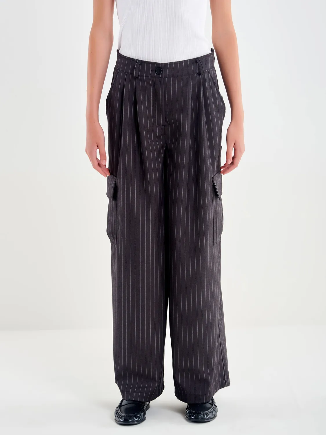 Vicolo Pantaloni Ampi Gessati Grigio Asfalto