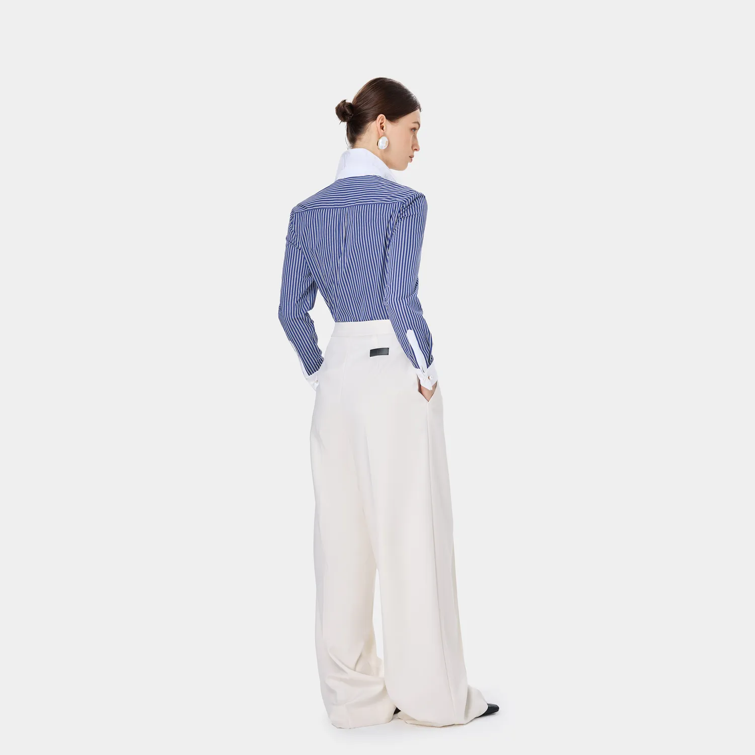 PORTS Relaxed Fit pantaloni crema vestibilita rilassata