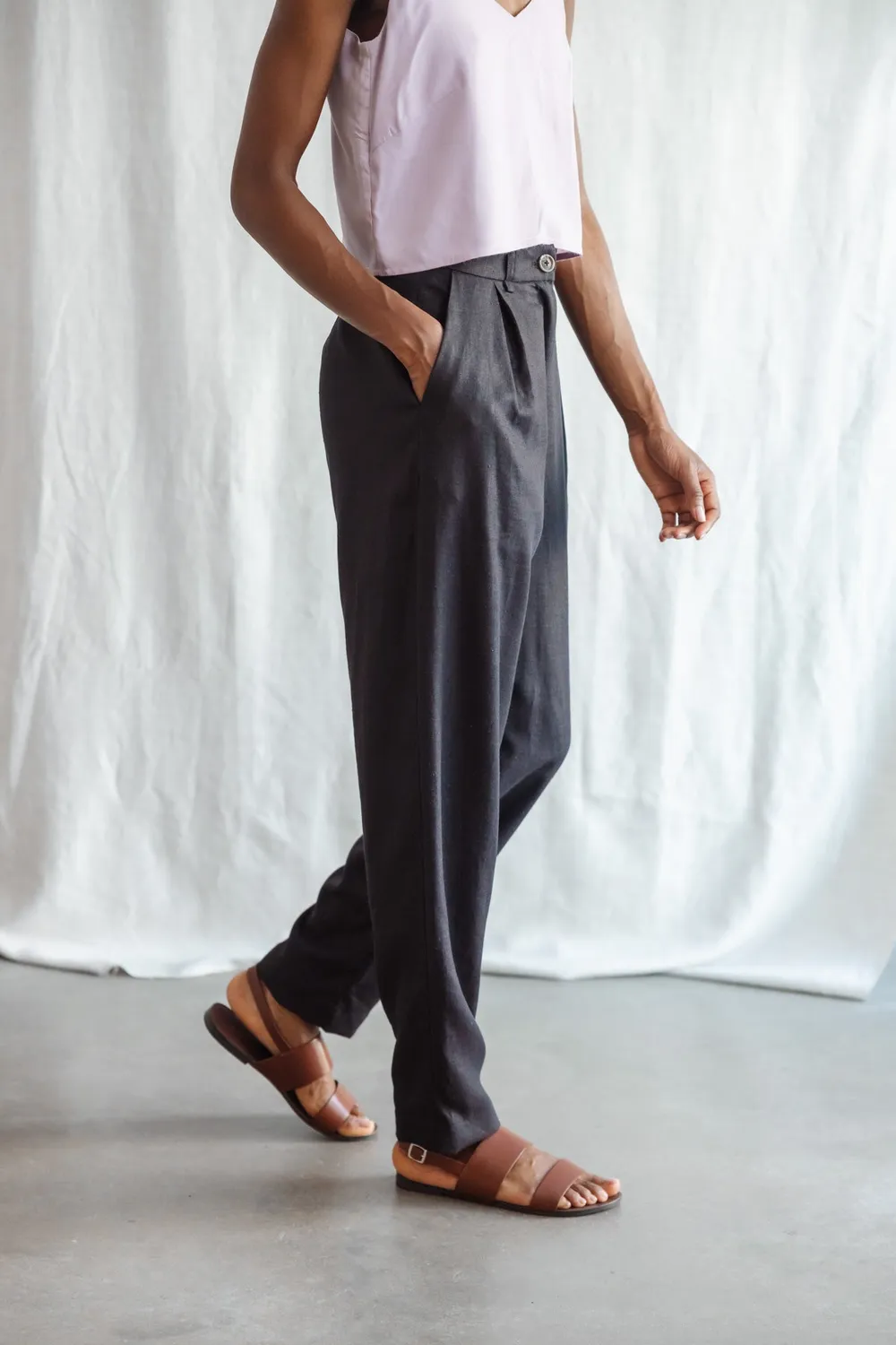 Jyoti Vishraam pantaloni neri canapa tencel