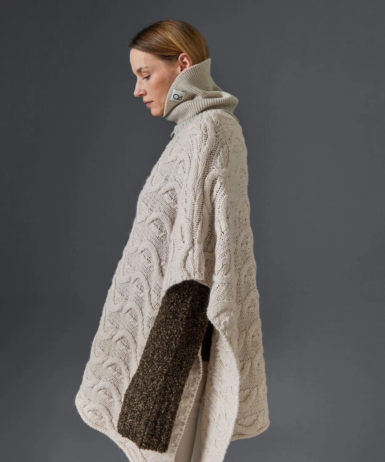 Rodier Poncho maglia ritorta Ecru scollo V