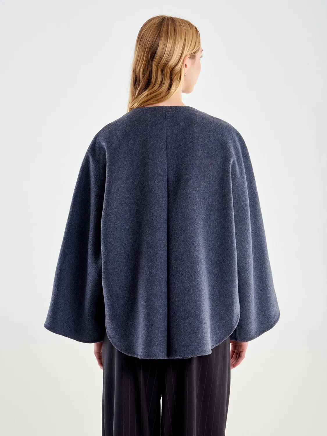 Vicolo Cappotto Corto con Stola cappotto grigio mezza lana
