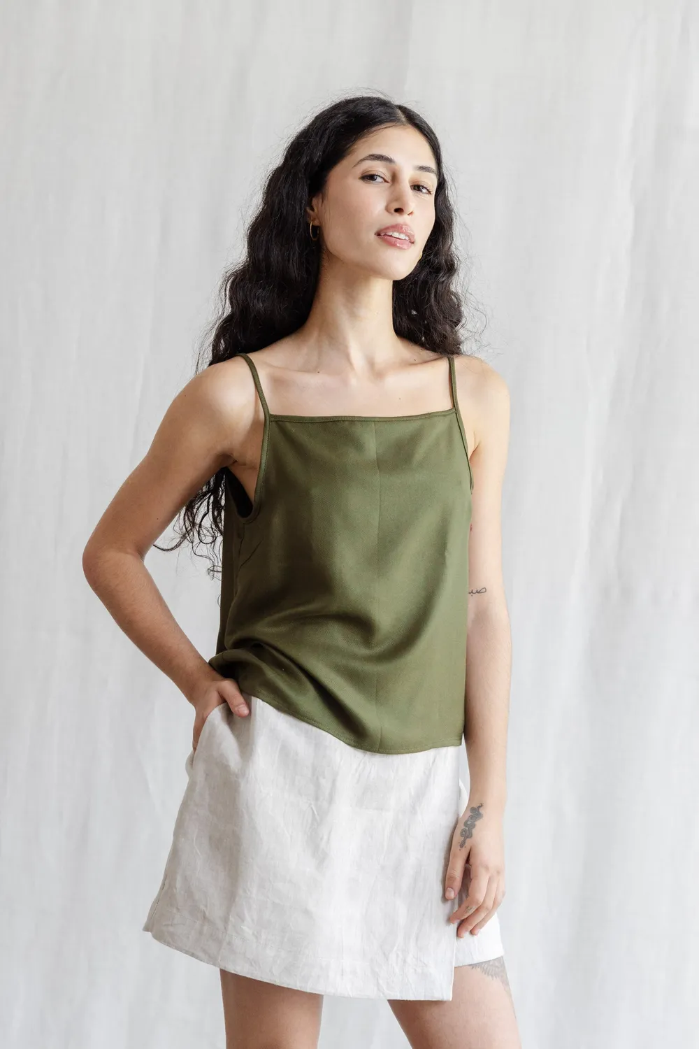 Jyoti Fair Works Lilea canotta modal kaki leggera estate