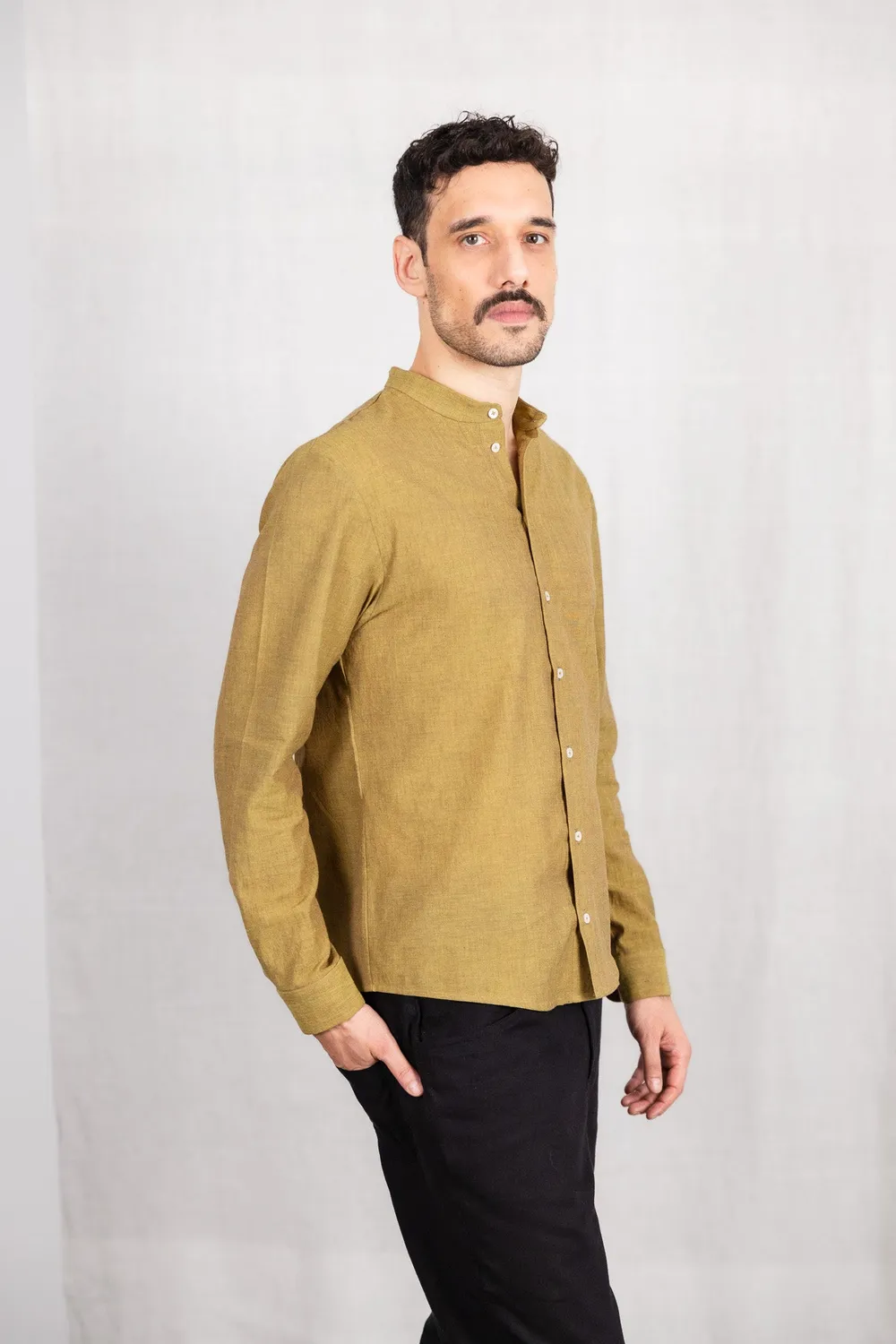 Jyoti Fair Works Harish camicia uomo dijon collo coreano