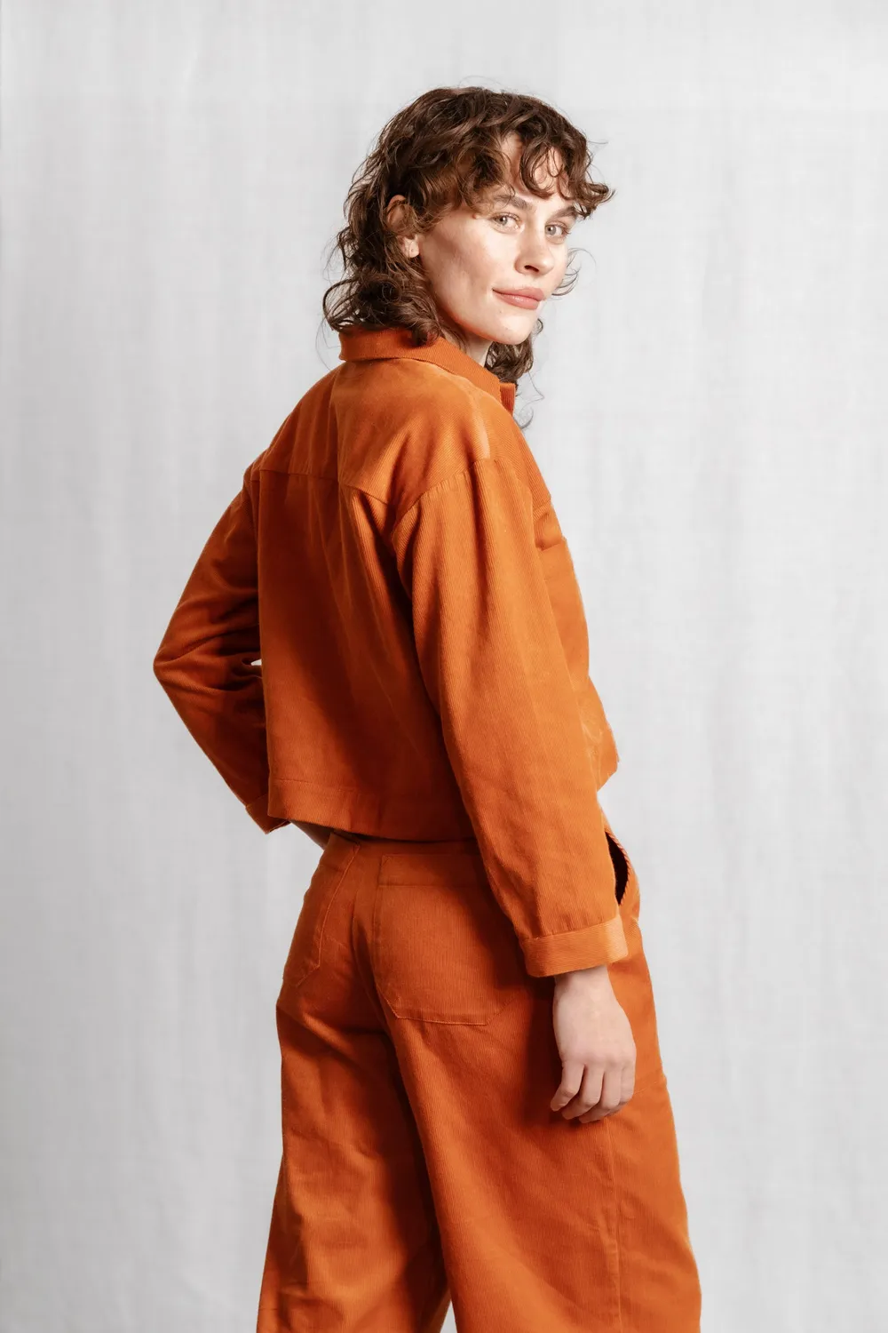 Jyoti Mayur shacket velluto cotone ambra bottoni