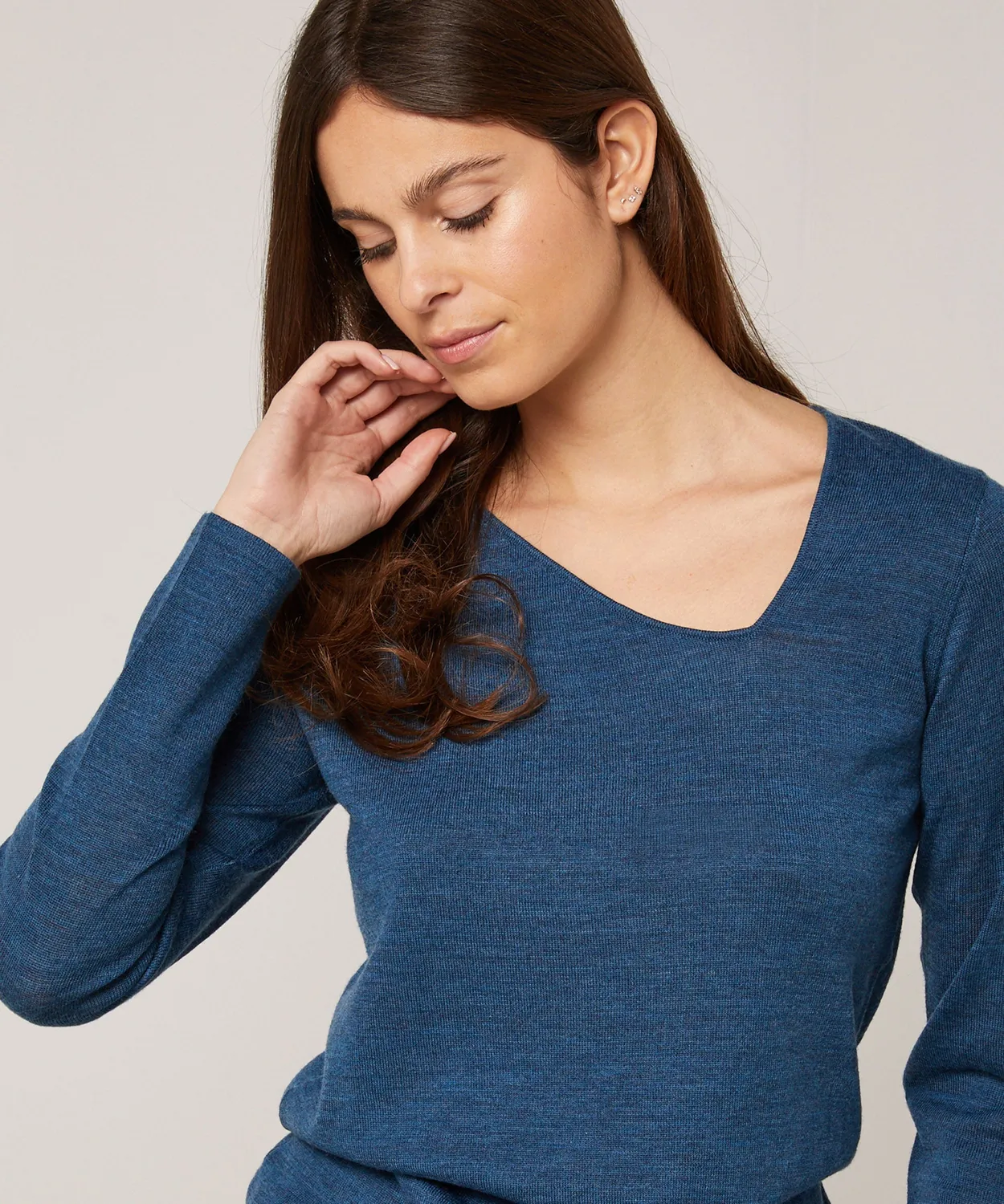 Rodier maglione scollo asimmetrico denim blu maglia fine