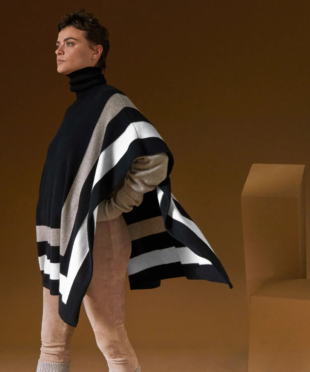 Rodier poncho cashmere collo alto nero oversize donna