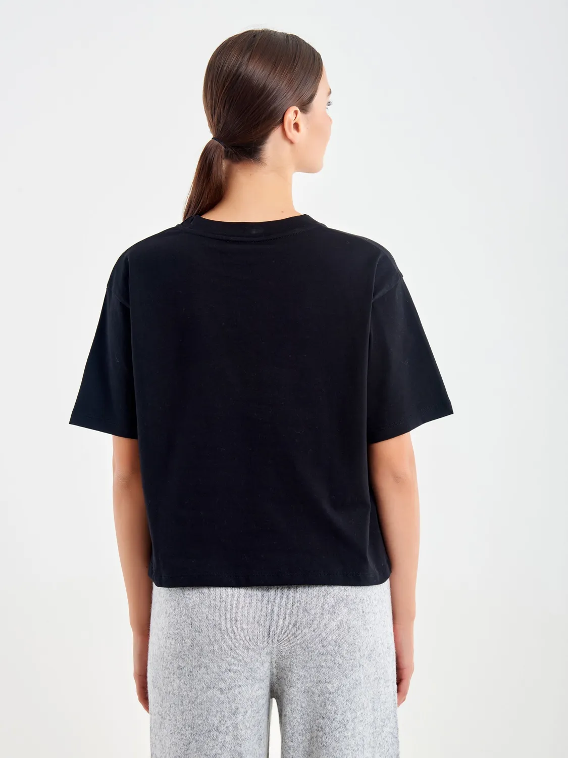Vicolo T-Shirt cropped ricamo t-shirt nera
