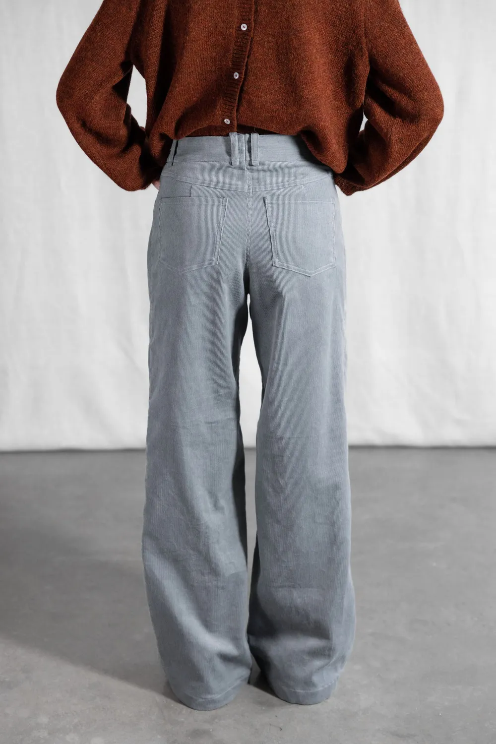 Jyoti Tushar pantaloni velluto cotone mist